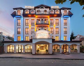 Фотографии Отель Nota Bene Hotel & Restaurant г. Львов (Украина) №1 Фото Отель Nota Bene Hotel & Restaurant г. Львов 1