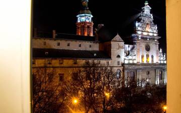 Фотографии Апартаменты The heart of the Lviv г. Львов (Украина) №1 Фото Апартаменты The heart of the Lviv г. Львов 1
