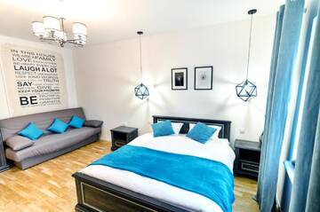 Фотографии Апартаменты Stylish apartment. Heart of the city г. Львов (Украина) №2 Фото Апартаменты Stylish apartment. Heart of the city г. Львов 2