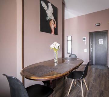 Фотографии Апартаменты Apartment on Lychakivska г. Львов (Украина) №2 Фото Апартаменты Apartment on Lychakivska г. Львов 2