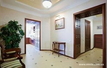 Фотографии Апартаменты Apartment on Svobody 49 г. Львов (Украина) №1 Фото Апартаменты Apartment on Svobody 49 г. Львов 1