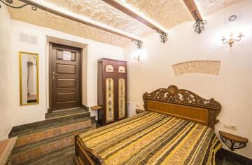 Фотографии Апартаменты Apartments on Valova 16- 2 minutes to Market Square г. Львов (Украина) №1 Фото Апартаменты Apartments on Valova 16- 2 minutes to Market Square г. Львов 1