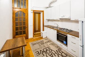 Фотографии Апартаменты Three-room apartment г. Львов (Украина) №4 Фото Апартаменты Three-room apartment г. Львов 4