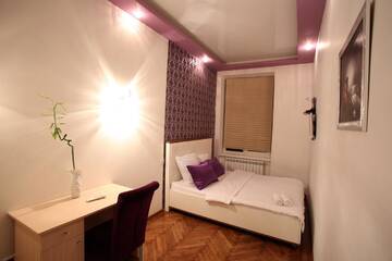 Фотографии Апартаменты ROMANTIC Apartments - Two bedrooms in the center г. Львов (Украина) №2 Фото Апартаменты ROMANTIC Apartments - Two bedrooms in the center г. Львов 2
