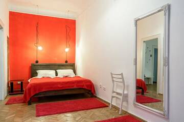 Фотографии Апартаменты Red & Yellow Apartment г. Львов (Украина) №2 Фото Апартаменты Red & Yellow Apartment г. Львов 2