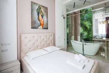 Фотографии Апартаменты Deluxe apartment in Horodotska 33 г. Львов (Украина) №1 Фото Апартаменты Deluxe apartment in Horodotska 33 г. Львов 1