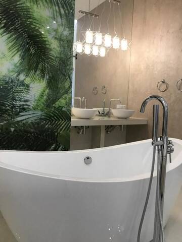 Фотографии Апартаменты Deluxe apartment in Horodotska 33 г. Львов (Украина) №2 Фото Апартаменты Deluxe apartment in Horodotska 33 г. Львов 2