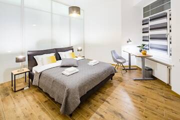 Фотографии Апартаменты New Large 2 Bedroom In Lviv Historic Centre г. Львов (Украина) №1 Фото Апартаменты New Large 2 Bedroom In Lviv Historic Centre г. Львов 1