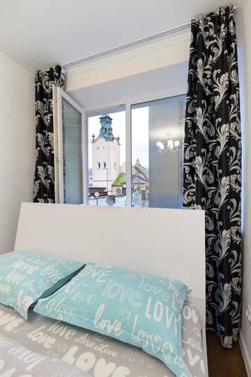Фотографии Апартаменты Apartment on Svobody 6/8-3 г. Львов (Украина) №1 Фото Апартаменты Apartment on Svobody 6/8-3 г. Львов 1