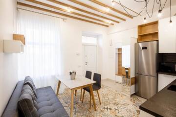 Фотографии Апартаменты Palace view apartments - 24 Kopernyka str. г. Львов (Украина) №2 Фото Апартаменты Palace view apartments - 24 Kopernyka str. г. Львов 2
