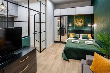 Фотографии Апартаменты Emerald Lux Apartment. LiveInLviv г. Львов (Украина) №3 Фото Апартаменты Emerald Lux Apartment. LiveInLviv г. Львов 3