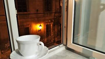 Фотографии Апартаменты Apartment in the Heart of Rynok Square / Романтичні апартаменти на площі Ринок г. Львов (Украина) №4 Фото Апартаменты Apartment in the Heart of Rynok Square / Романтичні апартаменти на площі Ринок г. Львов 4
