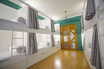 Фотографии Хостелы Friends Hostel Lviv Rustaveli str г. Львов (Украина) №2 Фото Хостелы Friends Hostel Lviv Rustaveli str г. Львов 2
