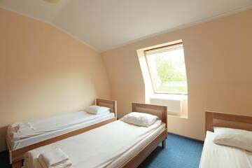 Фото номера Трехместный номер эконом-класса Отель Budget hotel Ekotel г. Львов 2