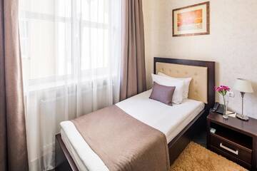 Фото номера Стандартный одноместный номер Отель Taurus Hotel &amp; SPA г. Львов 2