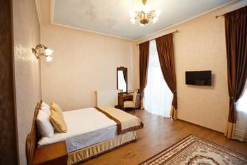 Фото номера Полулюкс Отель Mini-Hotel Guest House Inn Lviv г. Львов 4