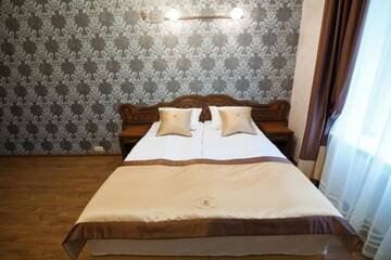 Фото номера Семейный люкс с 2 спальнями Отель Mini-Hotel Guest House Inn Lviv г. Львов 7