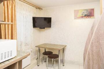 Фото номера Двухместный номер с 2 отдельными кроватями Отель Economy Express Voyage Lviv г. Львов 2