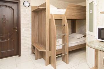 Фото номера Двухместный номер с 2 отдельными кроватями Отель Economy Express Voyage Lviv г. Львов 5