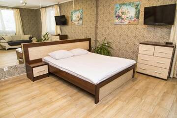 Фото номера Номер-студио с диваном-кроватью Отель Economy Express Voyage Lviv г. Львов 7