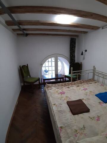 Фото номера Стандартный номер с кроватью размера &quot;queen-size&quot; Хостелы Art Hostel г. Львов 9
