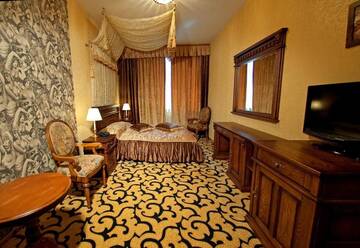Фото номера Полулюкс Отель Deluxe Hotel Kupava г. Львов 2