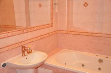 Фото номера Апартаменты: Площадь Рынок, 34 Апартаменты Historical Centre Apartments г. Львов 9