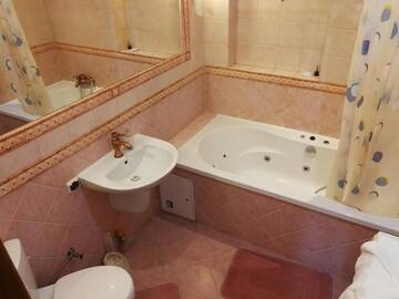 Фото номера Апартаменты: Площадь Рынок, 34 Апартаменты Historical Centre Apartments г. Львов 8