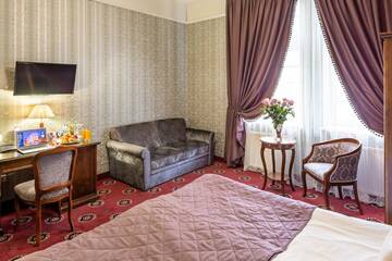 Фото номера Семейный номер Отель Hotel Atlas Deluxe г. Львов 7