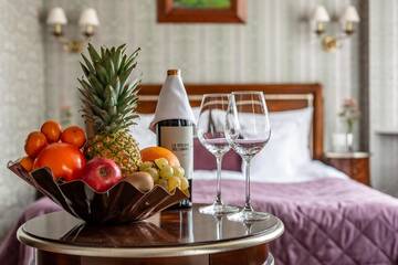 Фото номера Двухместный номер Делюкс с 1 кроватью и балконом Отель Hotel Atlas Deluxe г. Львов 2