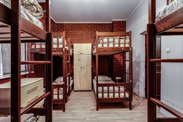 Фото номера Кровать в общем 8-местном номере Хостелы Хостел Севен г. Львов 2