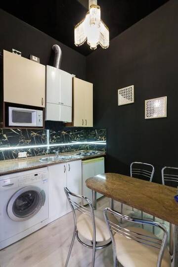 Фото номера Апартаменты - ул. Братьев Михновских, д. 8 Апартаменты Austrian Apartments г. Львов 27
