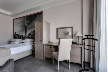 Фото номера Семейный номер Отель Rius Hotel г. Львов 4