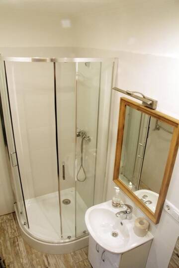 Фото номера Апартаменты-студио Апартаменты Apartment in the centre of Lviv г. Львов 4