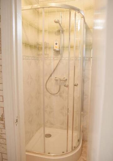 Фото номера Апартаменты с 2 спальнями Апартаменты Holiday Rest House г. Львов 23