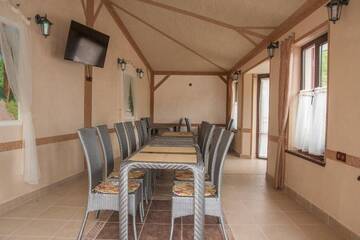 Фото номера Апартаменты с 2 спальнями Апартаменты Holiday Rest House г. Львов 30