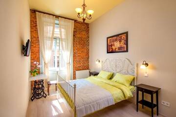 Фото номера Двухместный номер с 1 кроватью и собственной ванной комнатой Отель Post House Rooms г. Львов 6