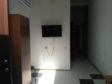 Фото номера Cемейный номер с собственной ванной комнатой Хостелы Hostel Vitan г. Львов 3