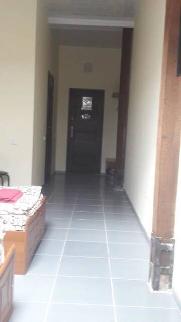 Фото номера Трехместный номер с душем Хостелы Hostel Vitan г. Львов 3