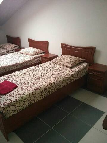 Фото номера Трехместный номер с душем Хостелы Hostel Vitan г. Львов 6