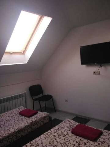 Фото номера Cемейный номер с собственной ванной комнатой Хостелы Hostel Vitan г. Львов 10