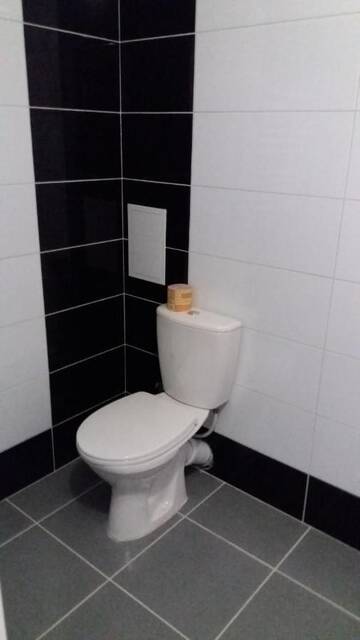 Фото номера Двухместный номер с 2 отдельными кроватями и собственной ванной комнатой Хостелы Hostel Vitan г. Львов 4