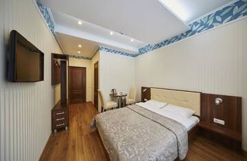 Фото номера Стандартный двухместный номер с 1 кроватью Отель Three Crowns Hotel г. Львов 8