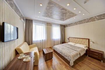 Фото номера Полулюкс Отель Three Crowns Hotel г. Львов 11