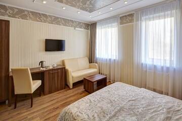Фото номера Полулюкс Отель Three Crowns Hotel г. Львов 12