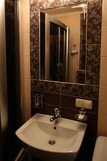 Фото номера Апартаменты с 2 спальнями Апартаменты ROMANTIC Apartments - TWO BEDROOMS г. Львов 46