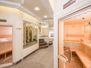 Фото номера Полулюкс Отель Hotel &amp; SPA Restaurant Pysanka г. Львов 4