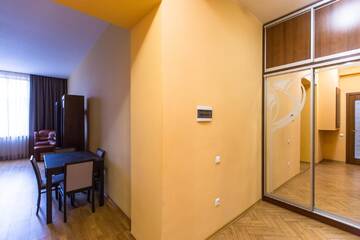 Фото номера Улучшенные апартаменты Апартаменты Avangard Qn Romana Apartment г. Львов 21