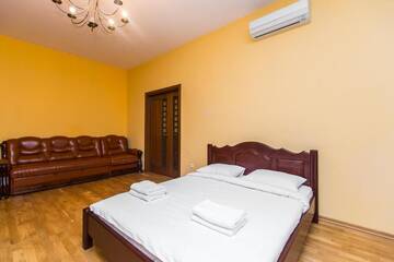 Фото номера Улучшенные апартаменты Апартаменты Avangard Qn Romana Apartment г. Львов 66