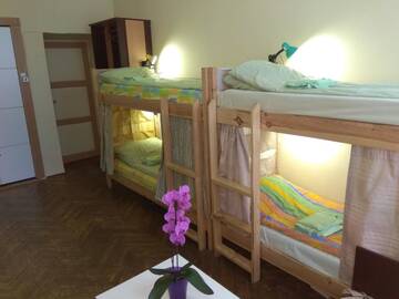 Фото номера Кровать в общем 8-местном номере Хостелы Hostel Drive г. Львов 5